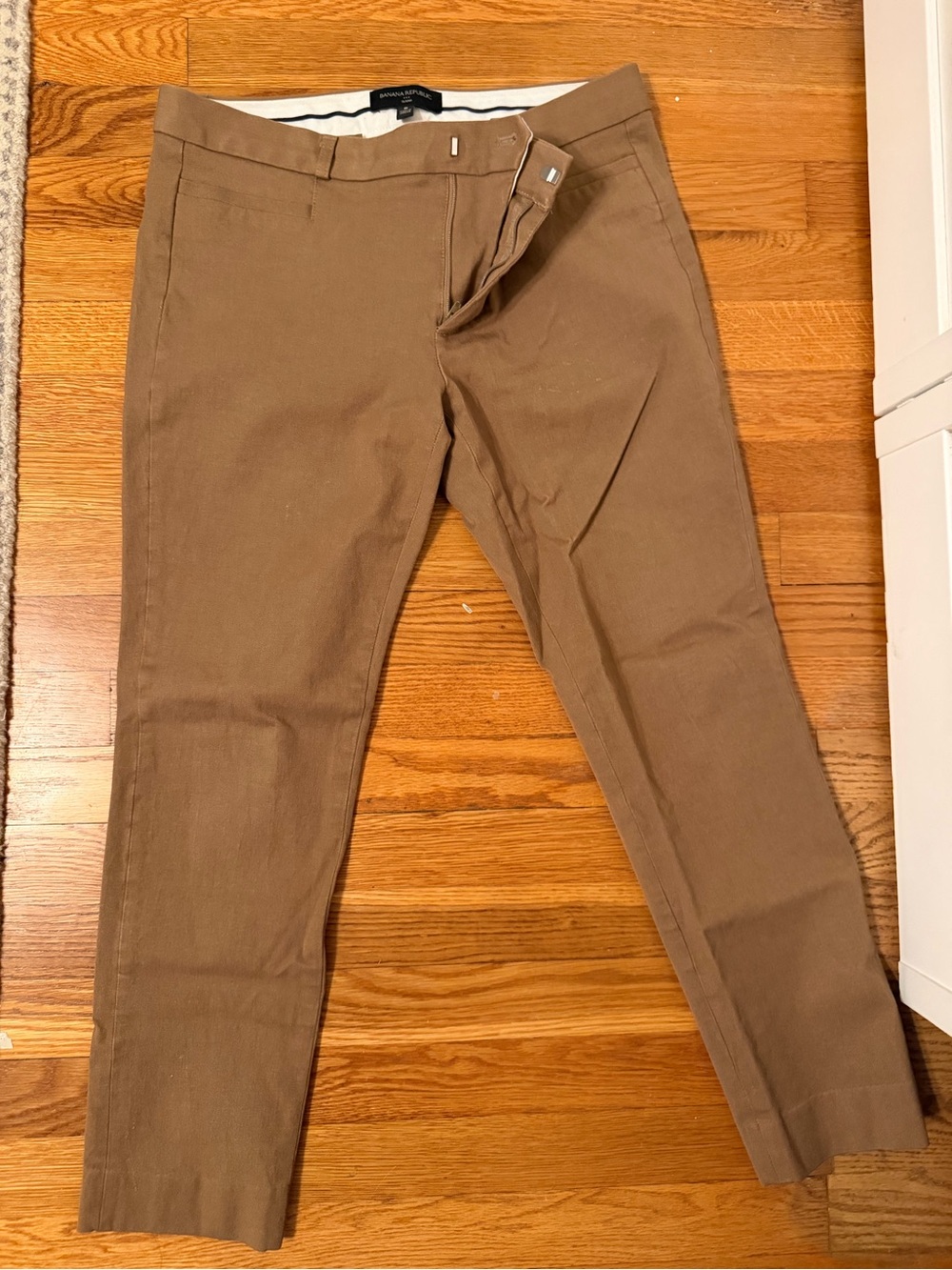 Banana Republic Sloan Women’s Brown Dress Pants – Size 8